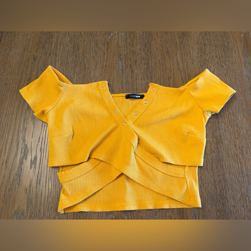 Fashion Nova Yellow Ribbed Button-Up Top